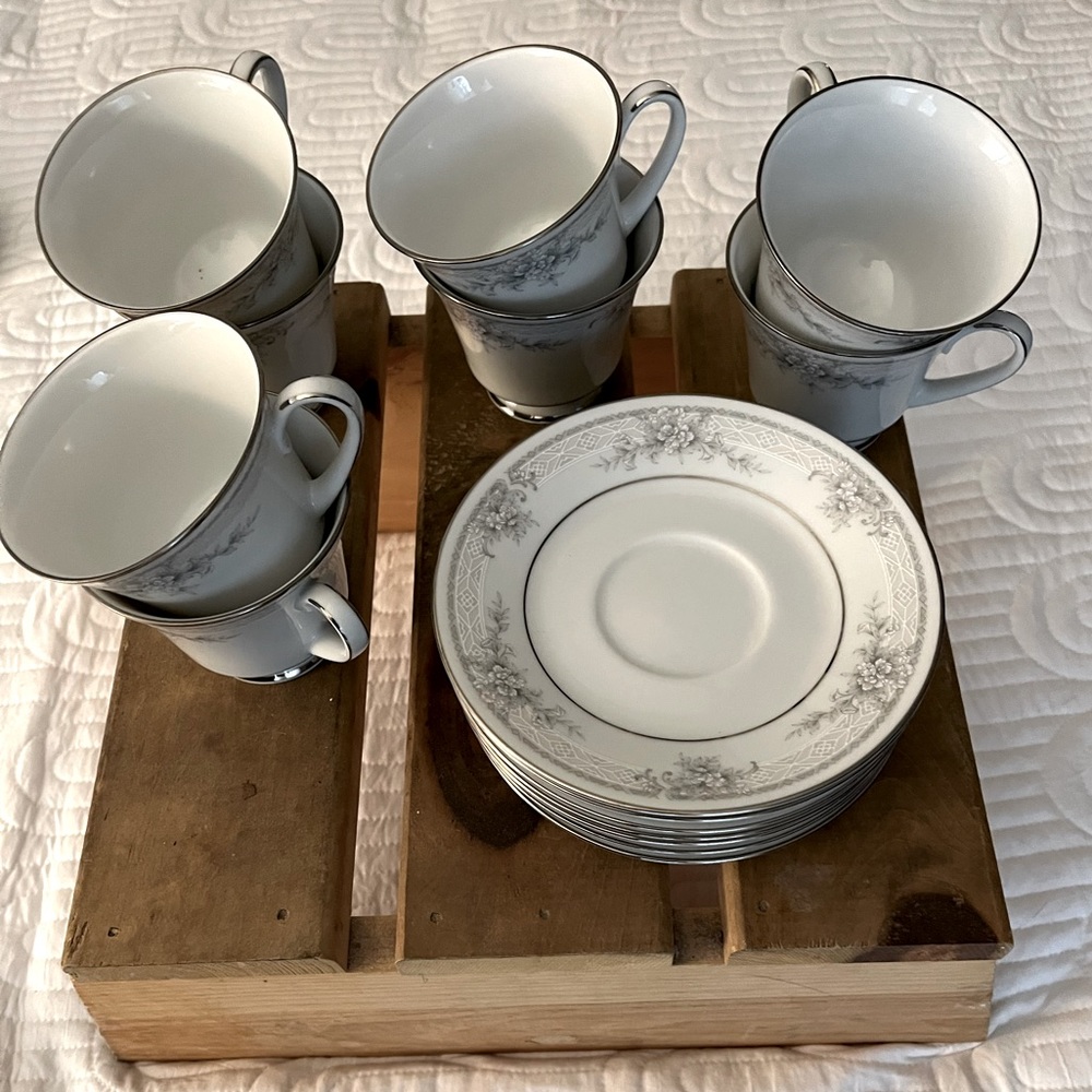 Noritake Sweet Leilani Setting for 6, Extras Available - Comment to buy 1 item